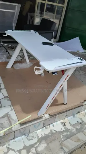 White Table With Adjustable Height