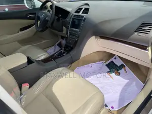 Lexus ES 2013 White