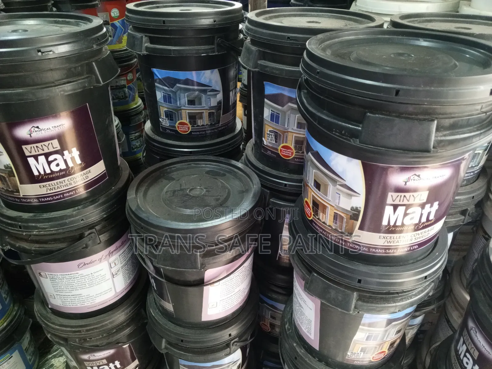 Matt Interior and Exterior Decorations Paint