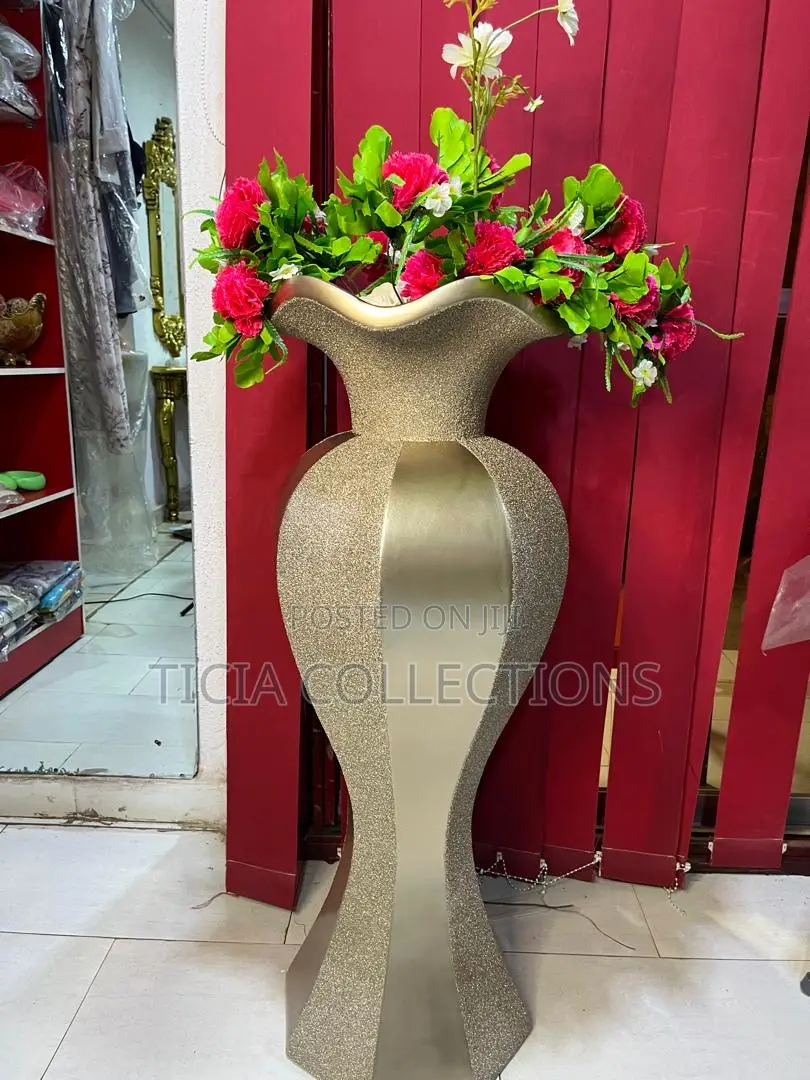 Marble Large Flower Vases With Luxury Touch