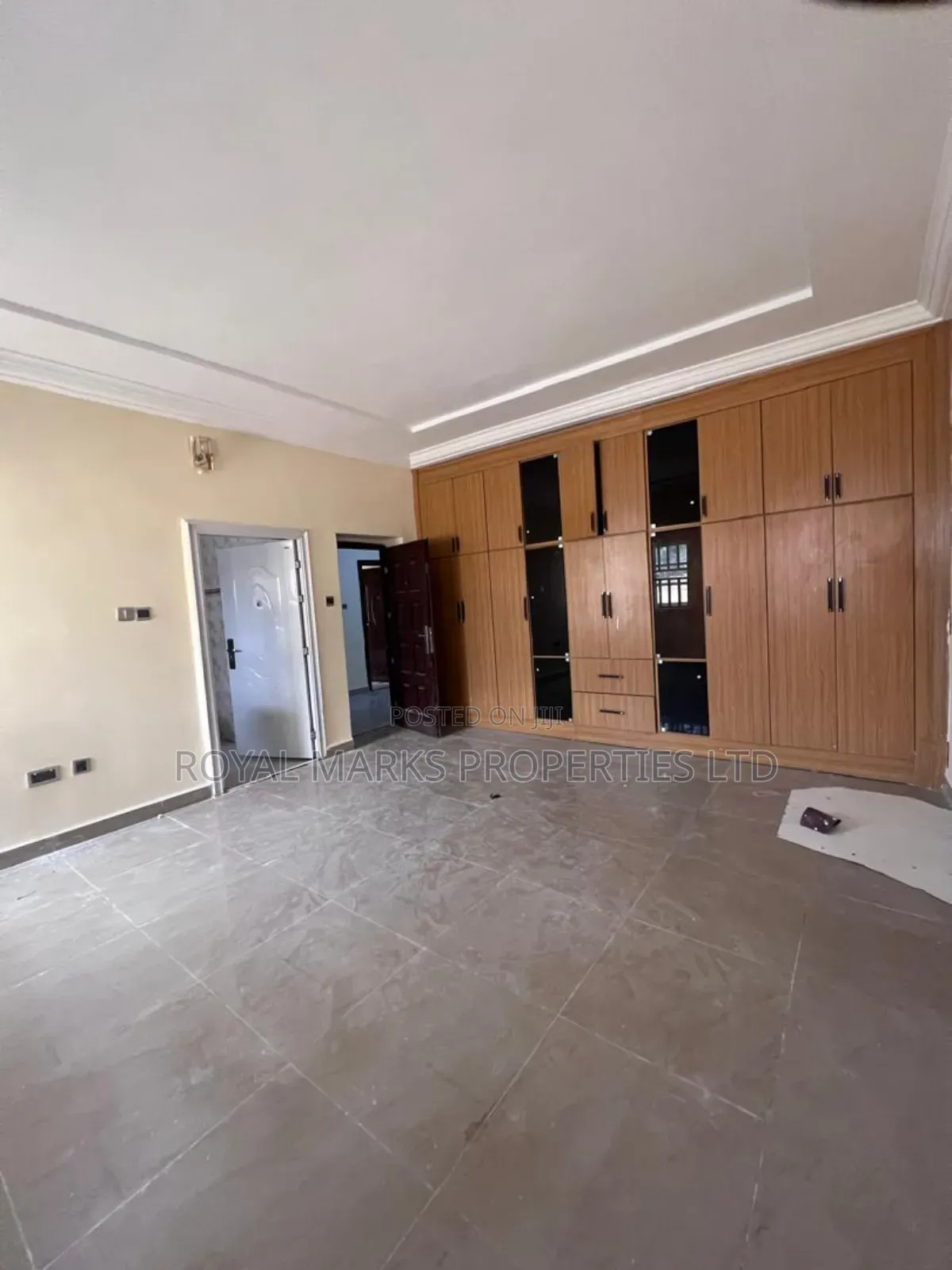 3bdrm Block of Flats in Mabushi for rent