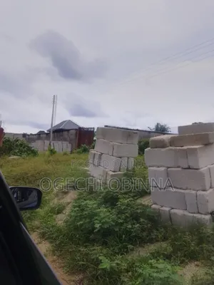 Distress Buy, Build and Pack in Plots at Rumukurushi