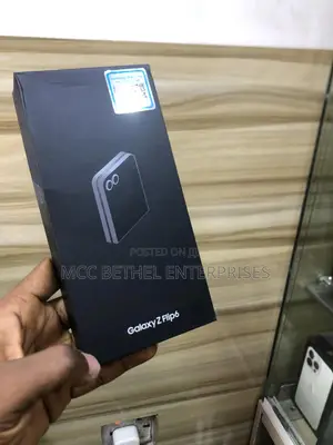 New Samsung Galaxy Z Flip6 256 GB Yellow