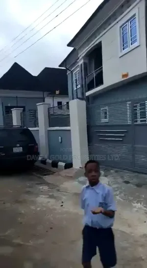 12bdrm Block of Flats in Benin City for sale