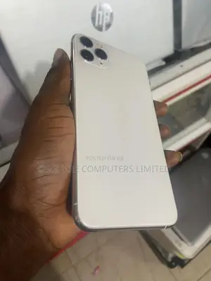 Apple iPhone 11 Pro Max 64 GB White