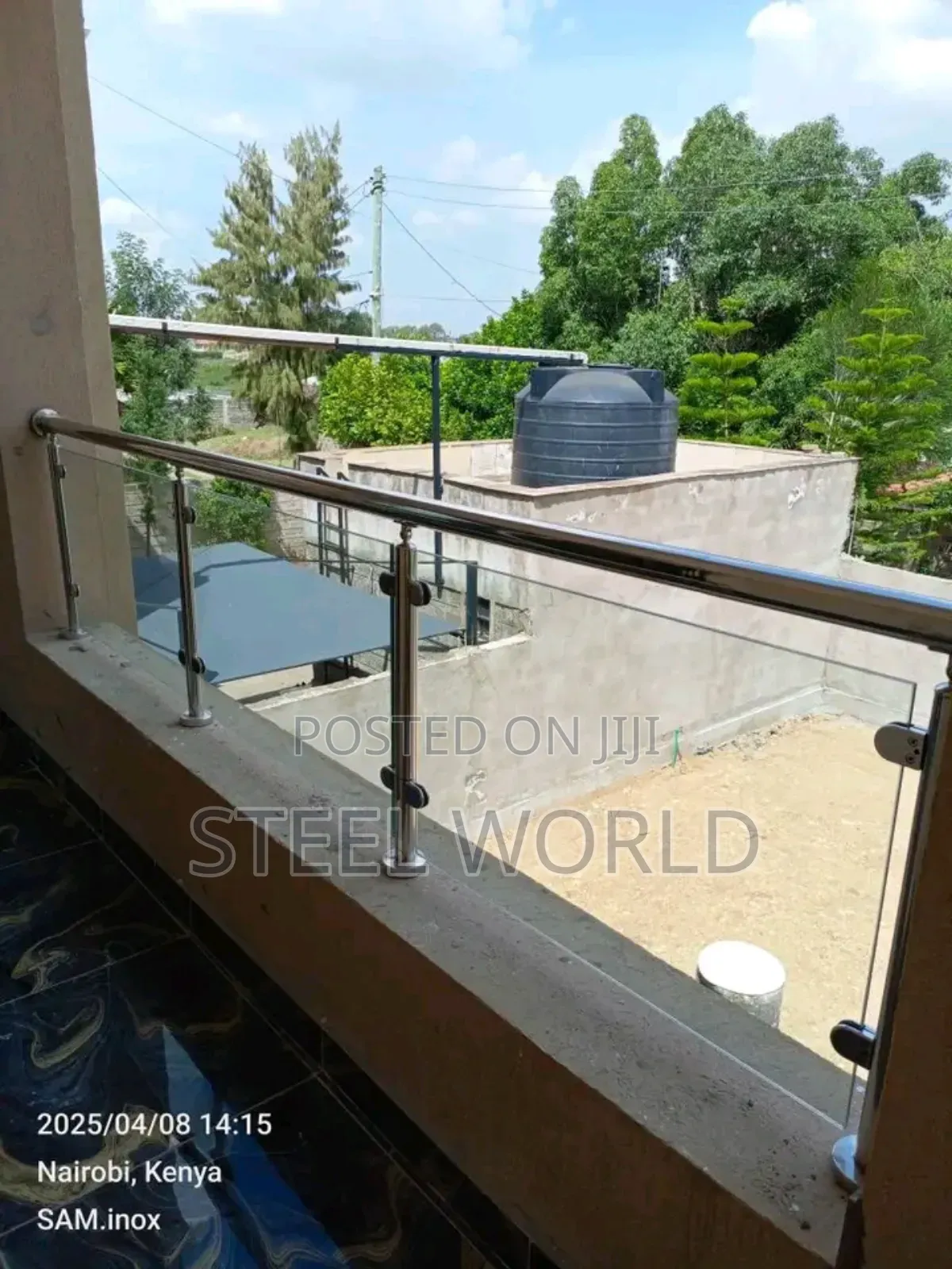 Extremely 10m Glass