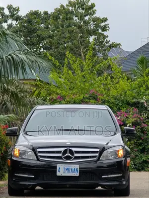 Mercedes-Benz C300 2010 Black