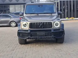 Photo - Mercedes-Benz G-Class 2023 Gray