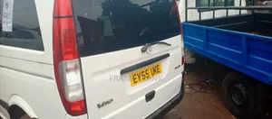 Photo - Mercedes-Benz Vito 2007 White