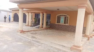 Photo - 10bdrm Bungalow in Ope Junction, Owode for sale