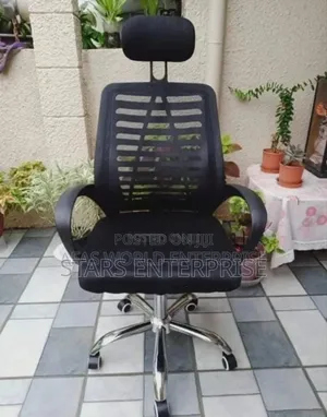 Swivel Office Chair With Headrest