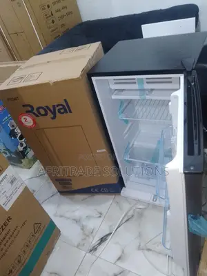 Royal 105 L Compact Refrigerator – Ideal for Offices