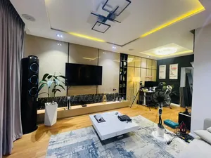 Prime Luxurious Tv Console