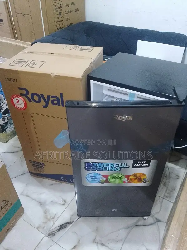 Royal Rref105bf – Compact 105 L Fridge, Dorm Essential