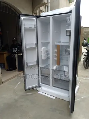 Mirror Door 529l Hisense Refrigerator + Dispenser -dual Door