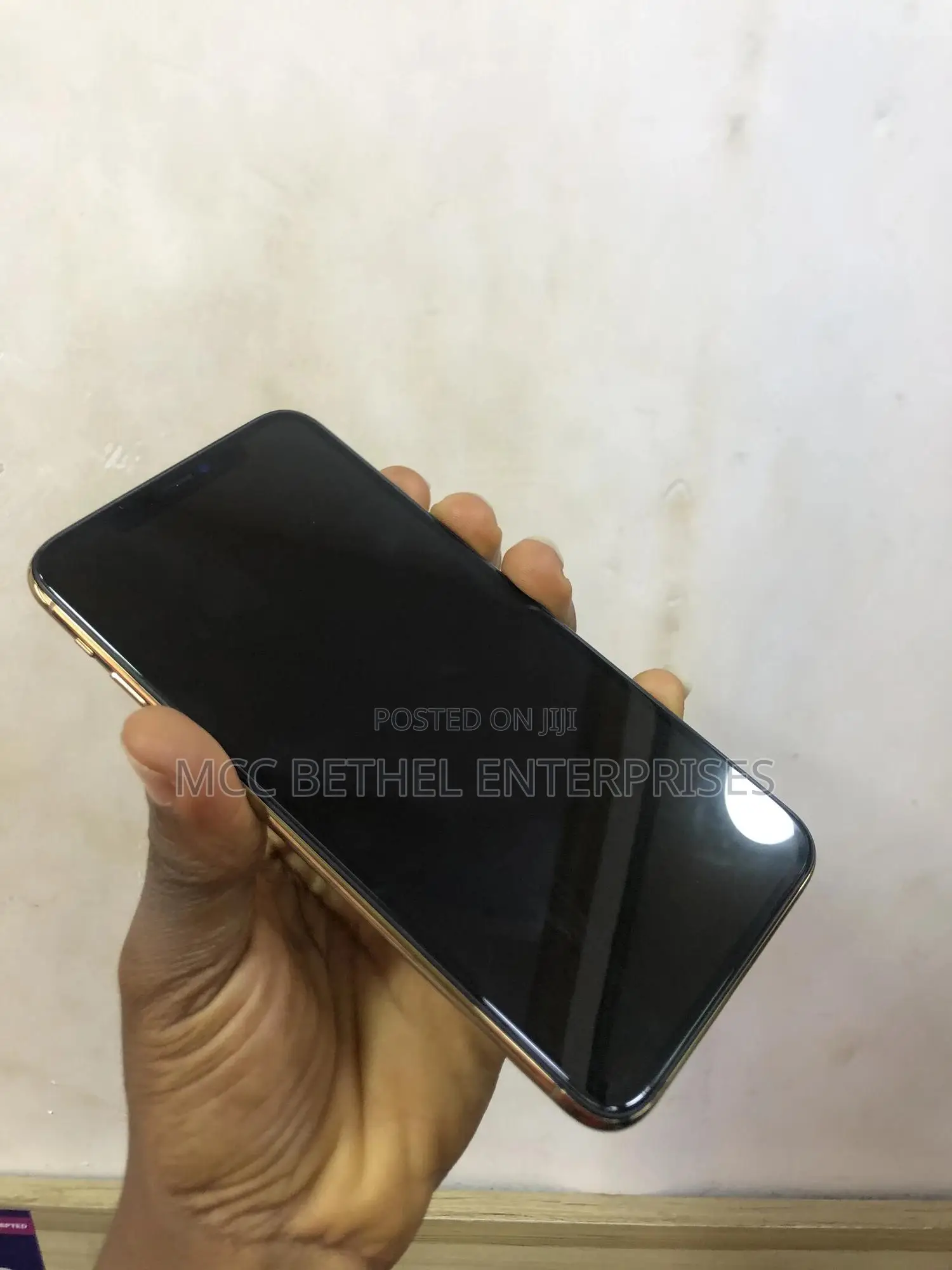 Apple iPhone 11 Pro Max 64 GB Gold