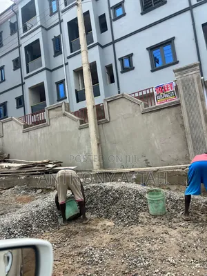 Furnished 2bdrm Block of Flats in Liasu, Governors Road for rent
