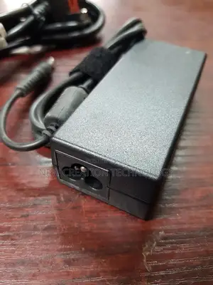 Toshiba Pa3714e-1ac3 65w 5.5*2.0mm Jack Ac Charger