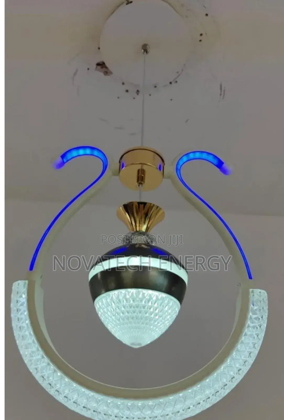 Single Dropping Different Lighting Colours Pendant Light