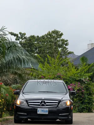 Mercedes-Benz C300 2010 Black