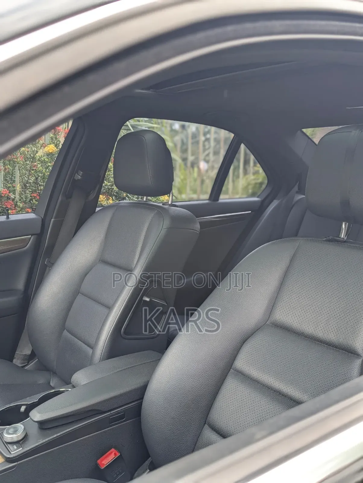 Mercedes-Benz C300 2010 Black