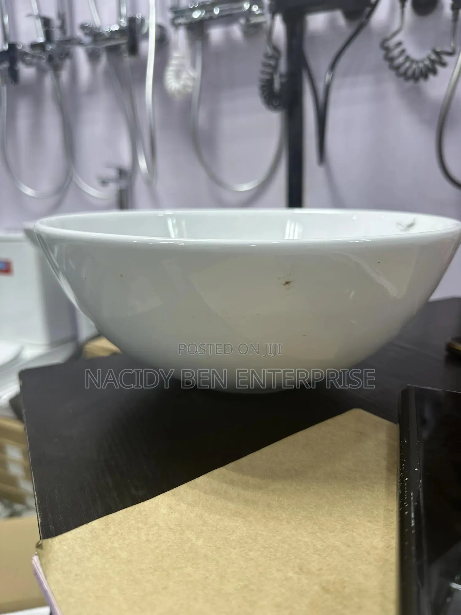 Small Round Basin