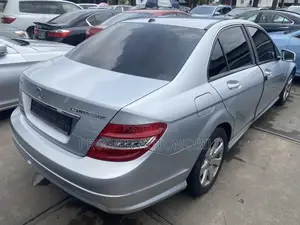 Mercedes-Benz C200 2011 Silver