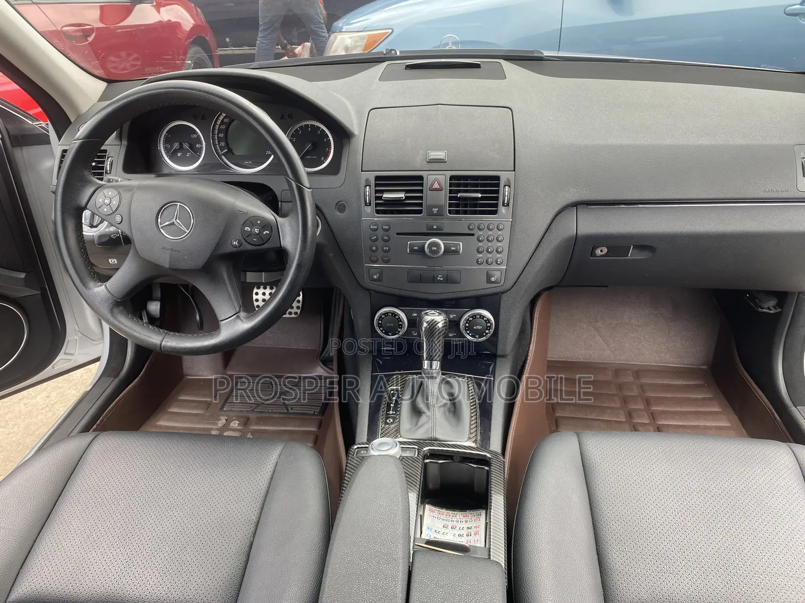 Mercedes-Benz C200 2011 Silver