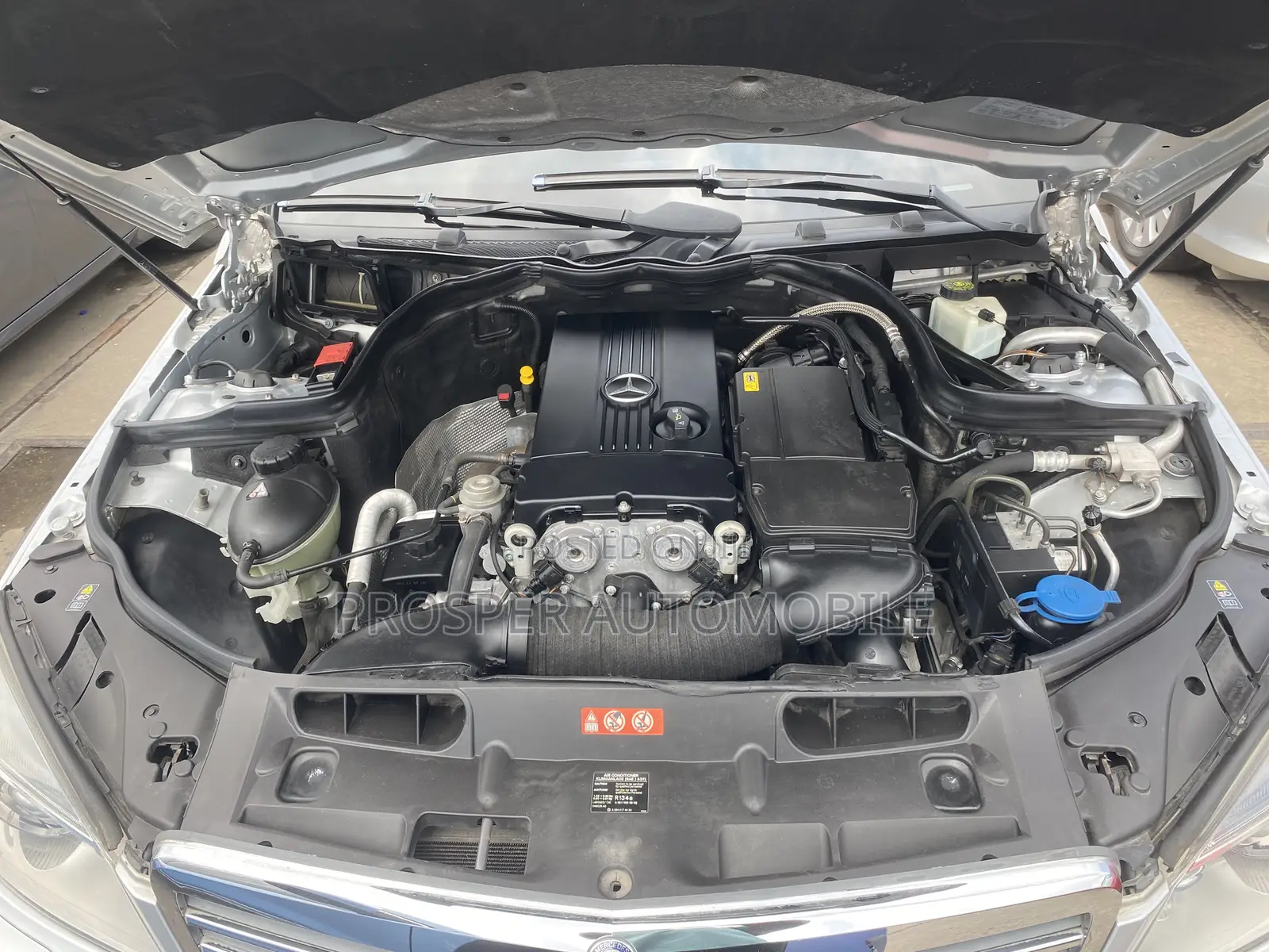 Mercedes-Benz C200 2011 Silver