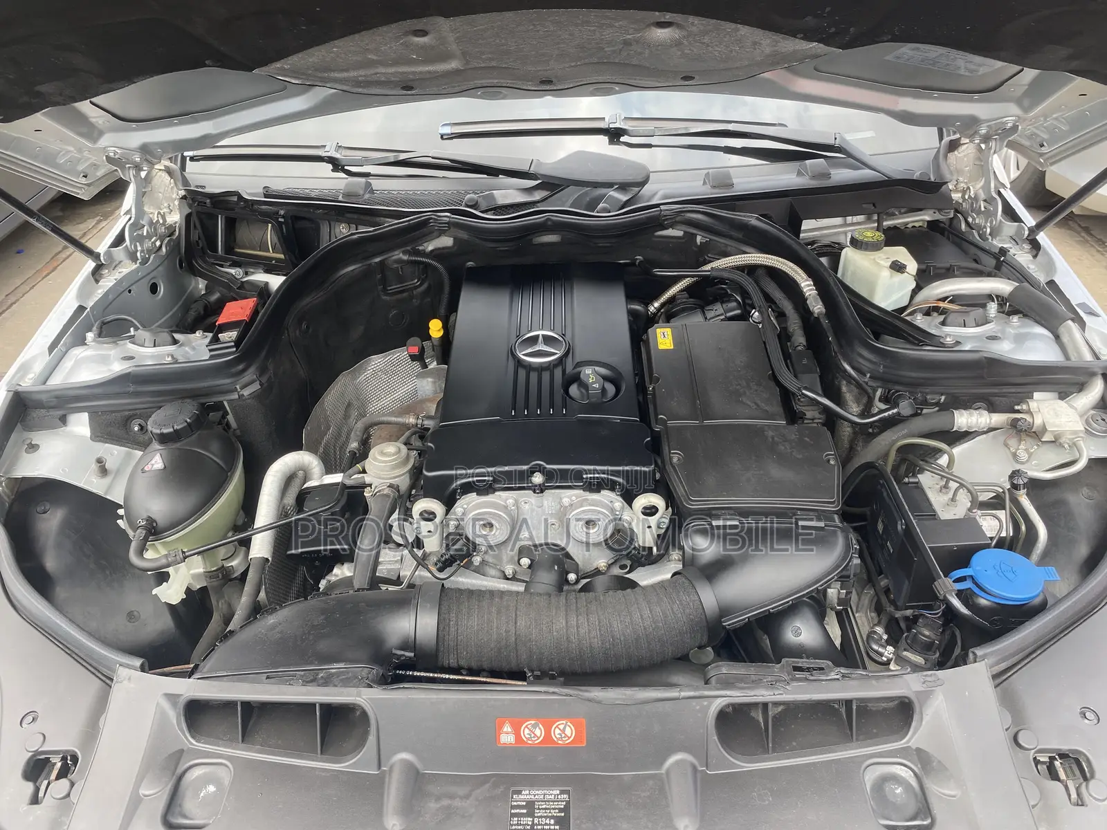 Mercedes-Benz C200 2011 Silver