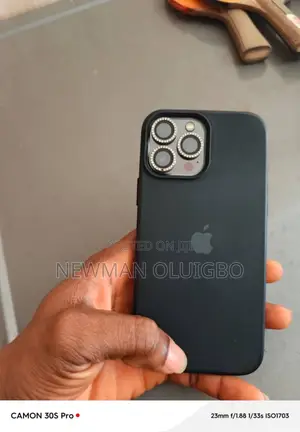 Photo - Apple iPhone 13 Pro Max 256 GB Black