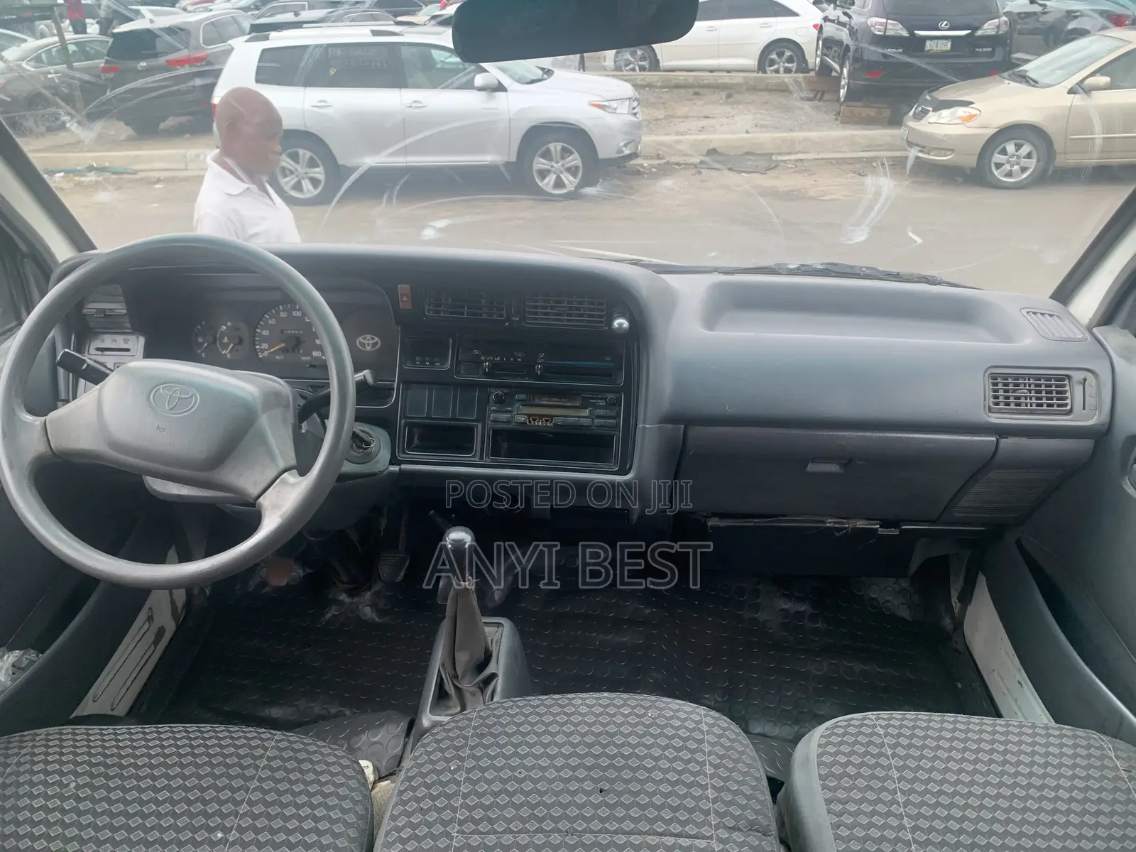 Toyota Grand HiAce 1995 White
