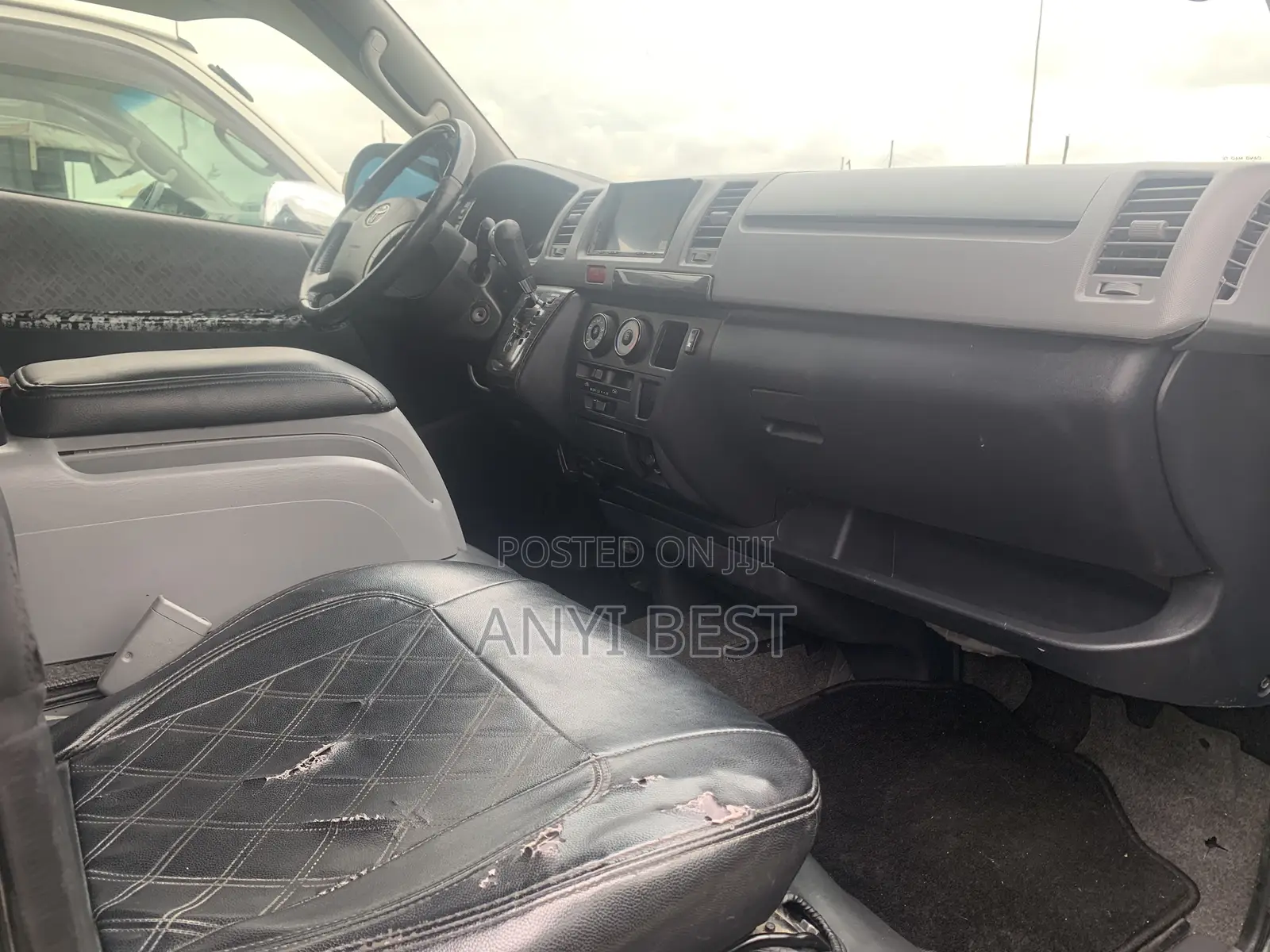 Toyota HiAce 2008 Black