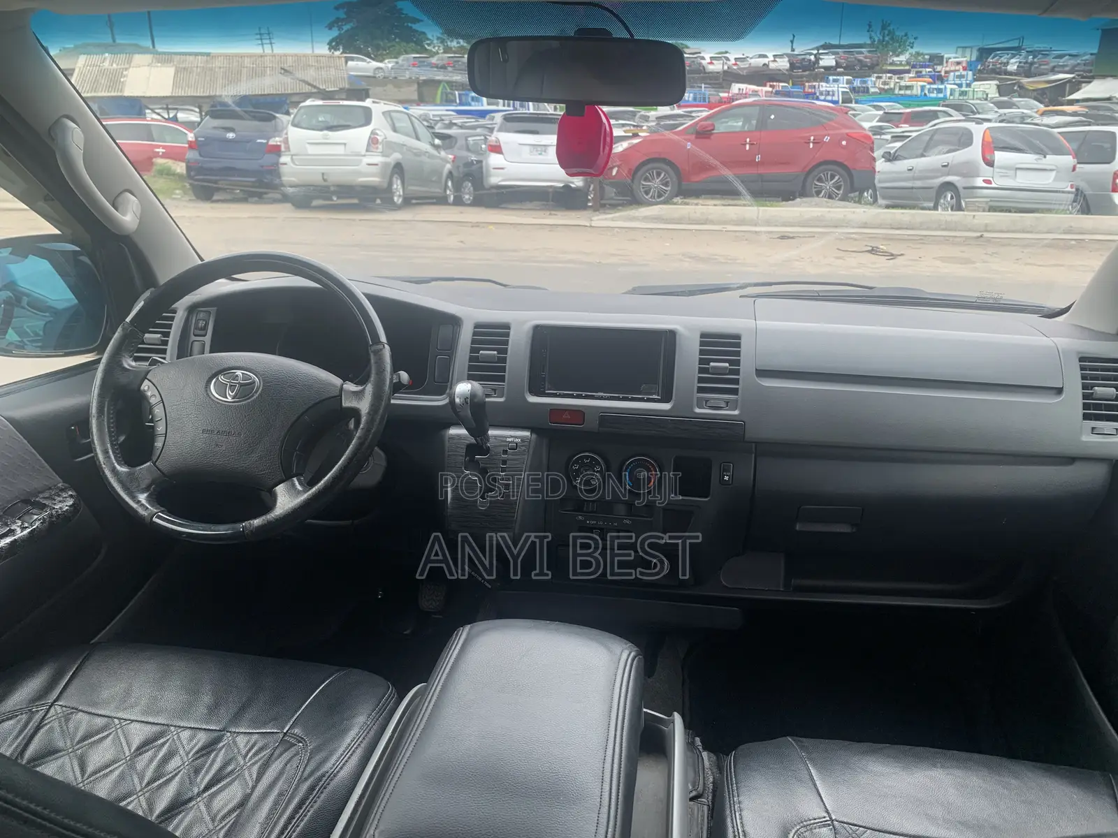 Toyota HiAce 2008 Black