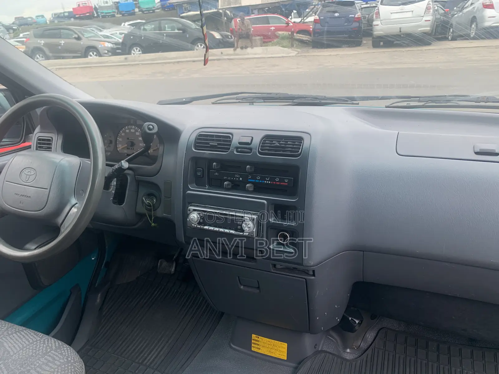 Toyota Grand HiAce 2002 Green