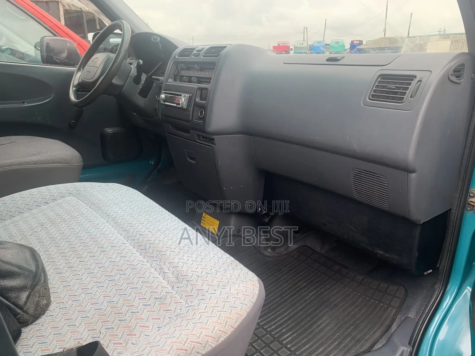 Toyota Grand HiAce 2002 Green