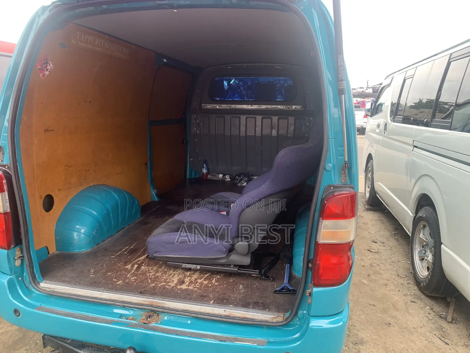 Toyota Grand HiAce 2002 Green