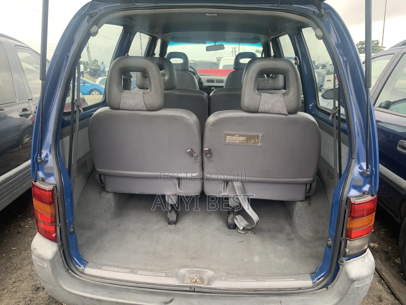 Nissan Serena 1993 Blue