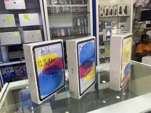 New Apple iPhone 3G 8 GB Blue