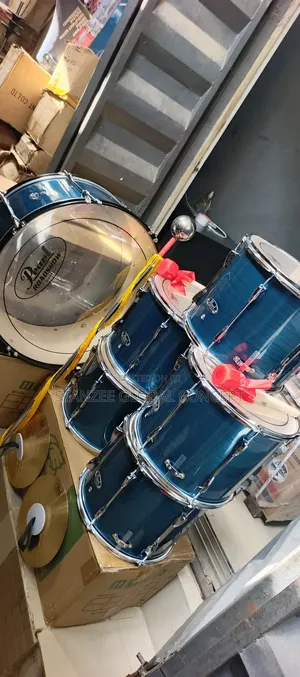 Pearl Roadshow Parade (Marching) Drum