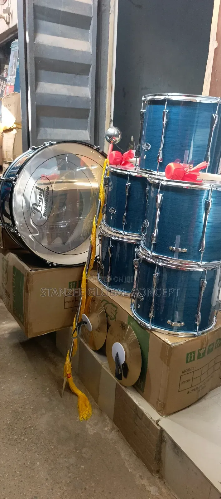 Pearl Roadshow Parade (Marching) Drum