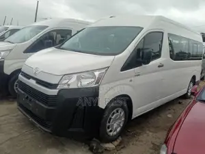 Photo - Toyota HiAce 2021 White