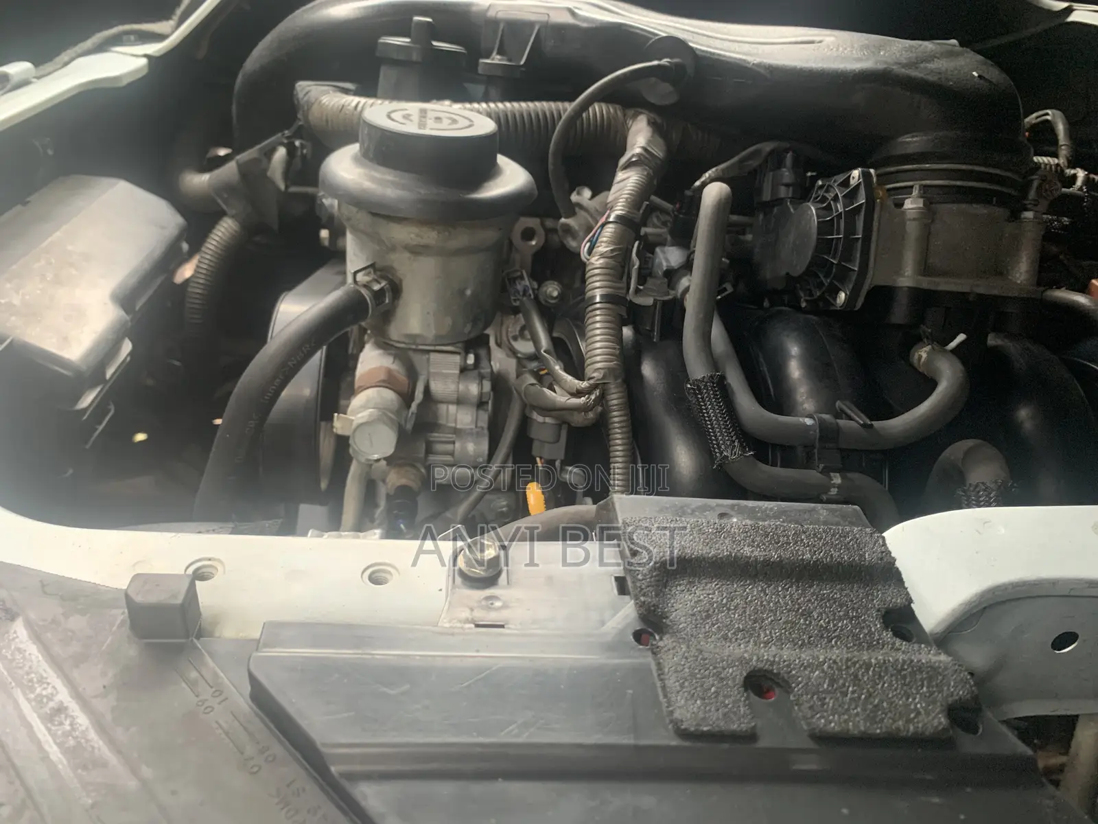 Toyota HiAce 2008 White