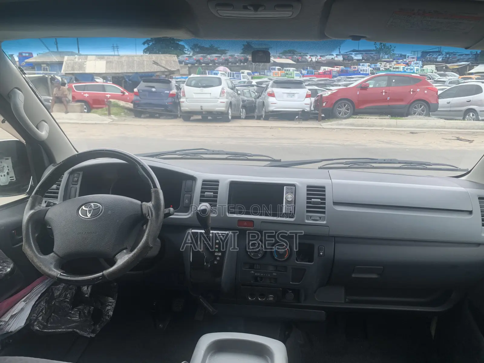 Toyota HiAce 2008 White