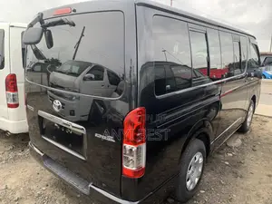 Toyota HiAce 2012 Black