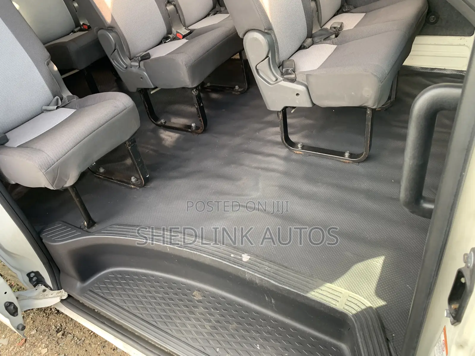 Toyota HiAce 2019 White