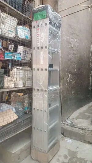 4x7 Foldable Ladder