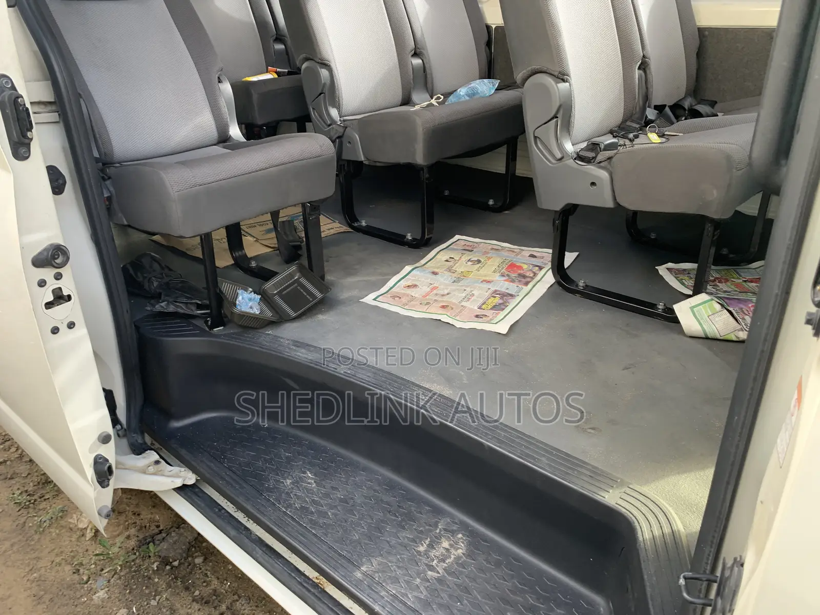 Toyota HiAce 2021 White