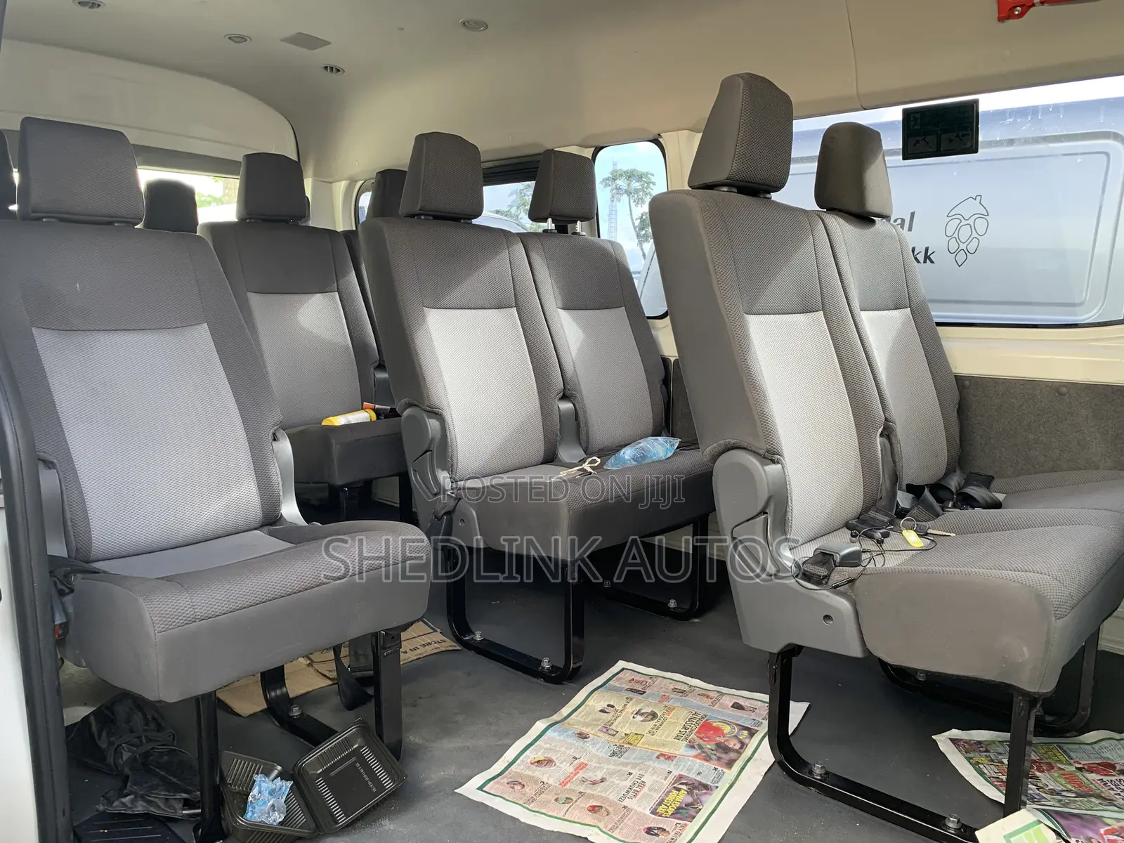 Toyota HiAce 2021 White