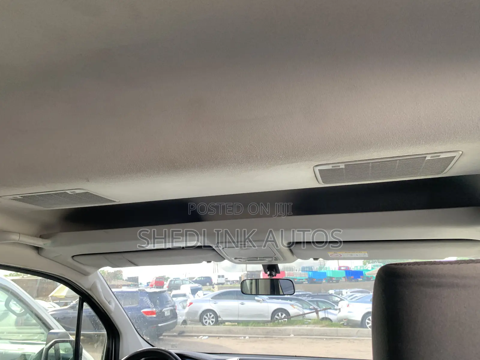 Toyota HiAce 2021 White